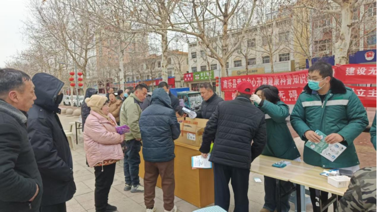 “健康聆听 无碍沟通”主题宣传活动爱游戏app手机版南乐县科协开展(图1)